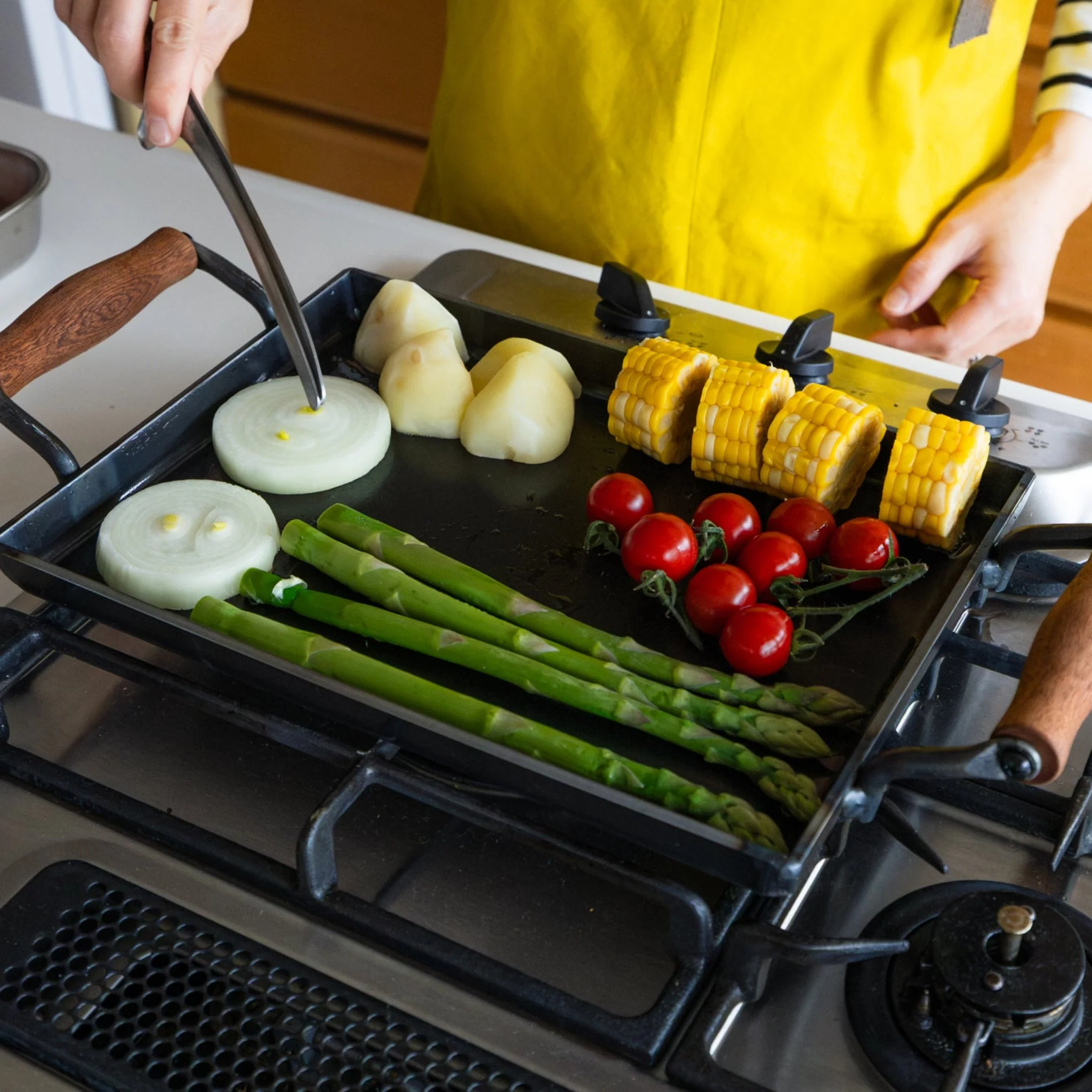 AUX Japanese Cast Iron Griddle with Lid - Image 3