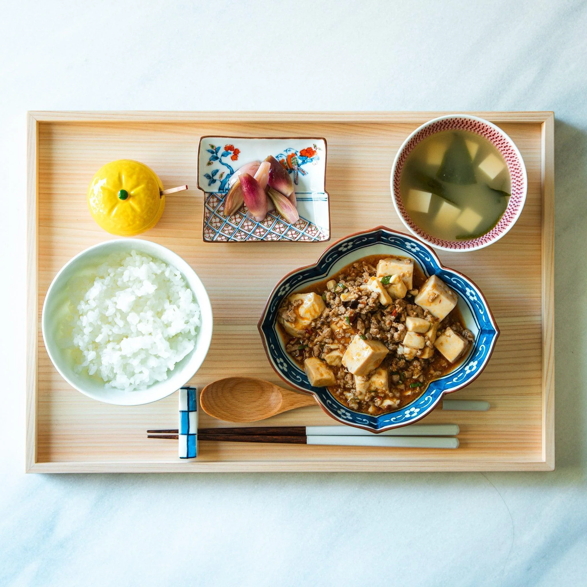 Checkered Chopstick Rest - Image 3