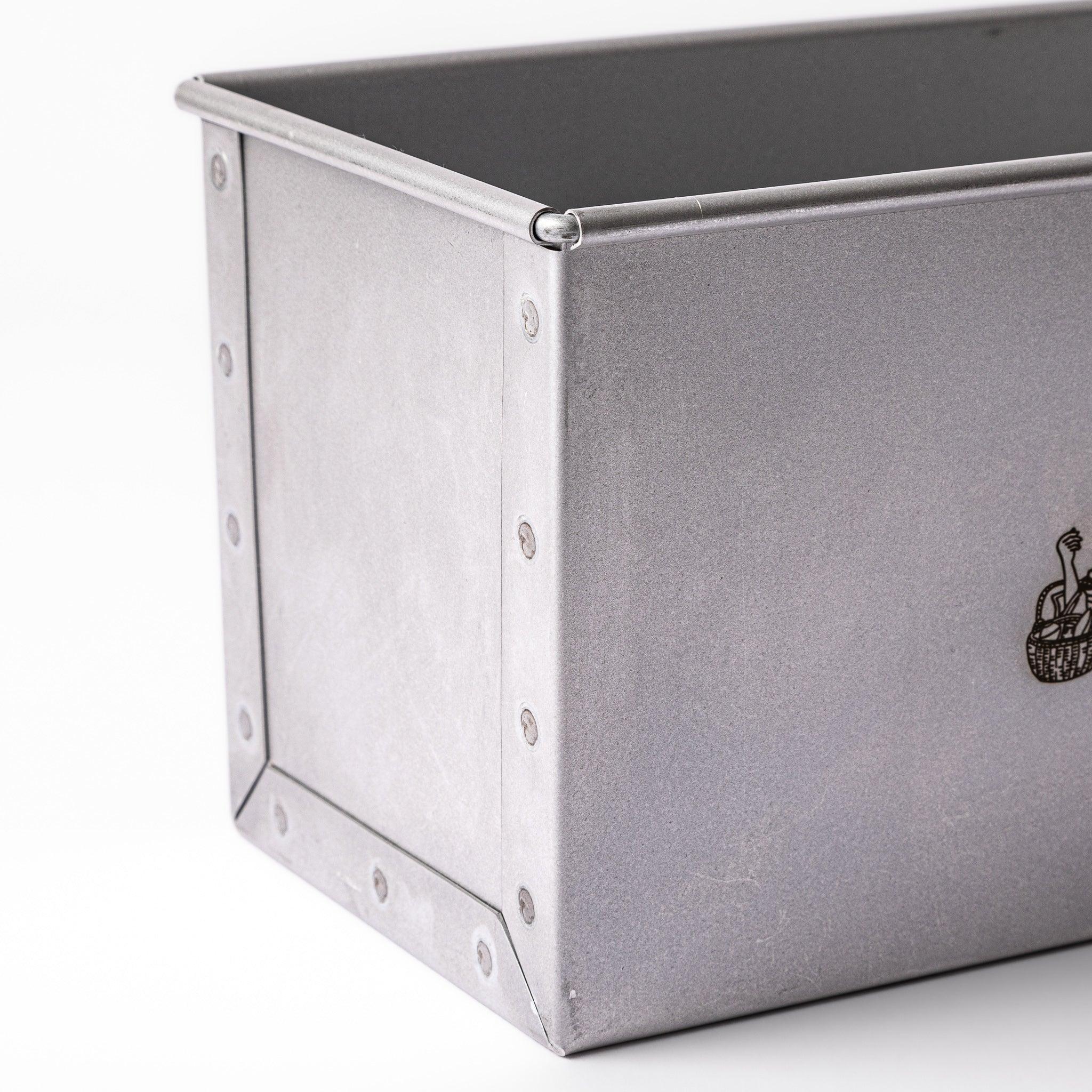 Japanese Shokupan Loaf Pan with Lid - 1.5 Loaf Size - Image 15